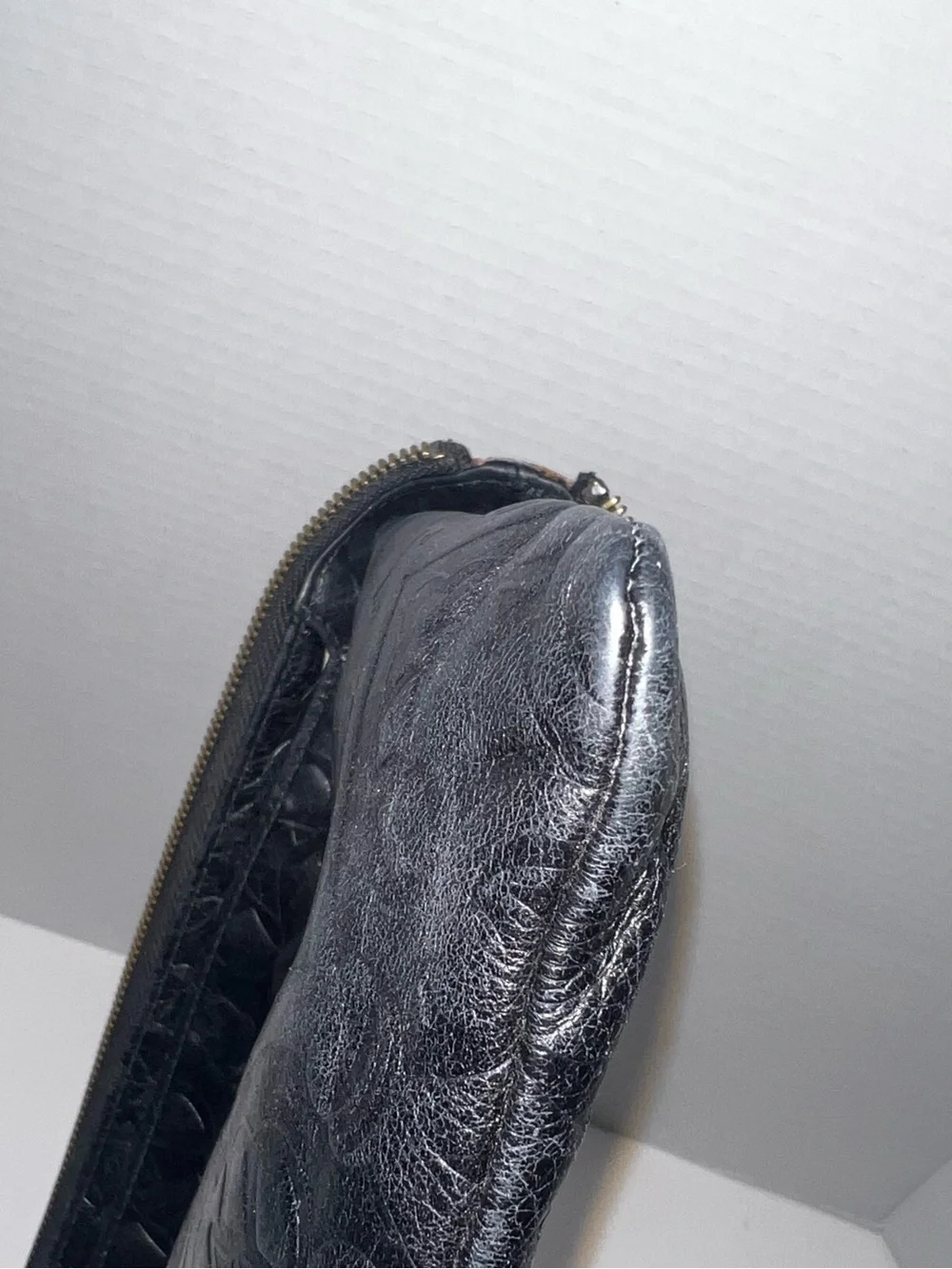 Hobo Black Embossed Leather Wristlet Clutch Bag/Purse with Heart Designs